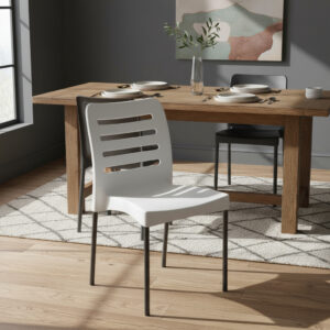 D_622857-MLA93261322371_092025-F.jpg Silla Cocina Comedor. Casco Pvc- Patas De Cromada- Ambar