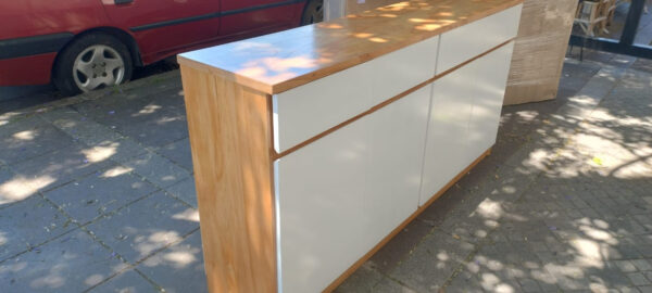 Bahiut Vajillero 4 Puertas, 4 Cajones. 180 X 90 X 40