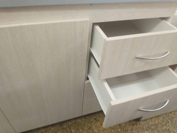 Bajo Mesada 120 X 82 X 56- 2 Puertas- 3 Cajones- Melam 15 Mm