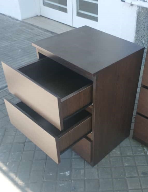 Mesa De Luz Para Sommier- 3 Cajones Corred. Metal Melamina