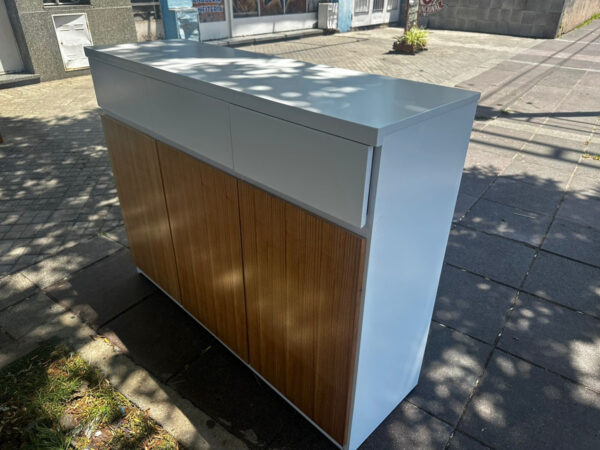 Bahiut Vajillero 3 Puertas, 3 Cajones 1.20 Mt Blanco Paraiso