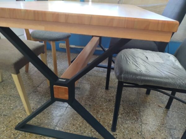 Mesa Cocina Comedor Lustrada Paraiso Base De Caño Cruz 1.60