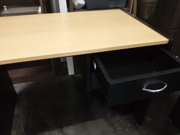 Escritorio Oficina C- 2 Cajones- Melamina. 18mm 1mts Cod 910