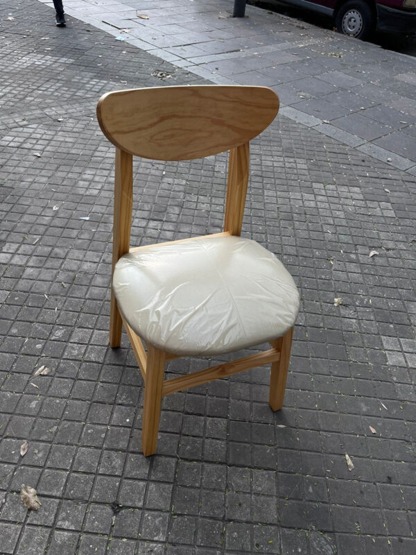 Juego De 6 Sillas Norway. Respaldo Curvo- Pino Lustrado