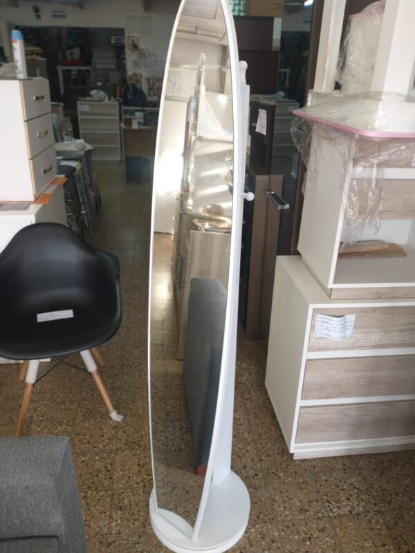 Espejo Pie Ovalado Con Base Giratoria Y Perchero- Cod. 2321