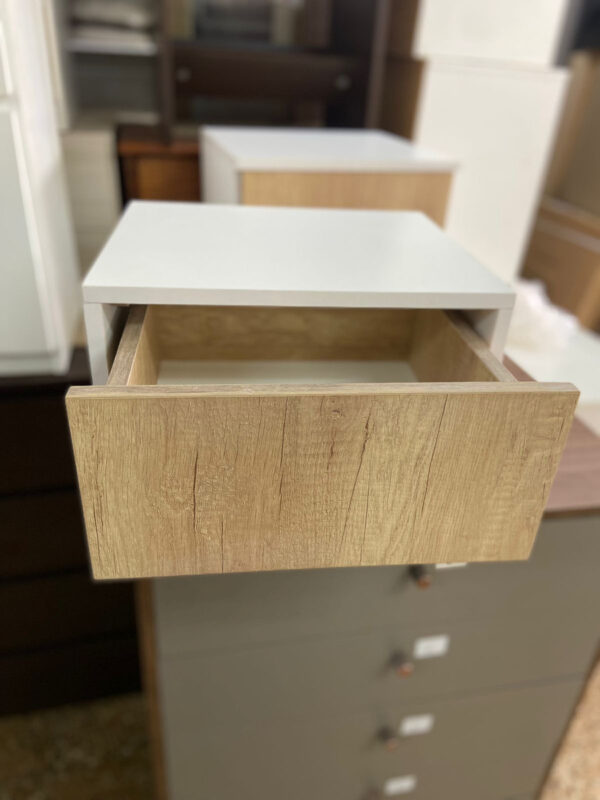 Mesa De Luz Flotante. 1 Cajon, 1 Espacio- 38 X 28 X 32