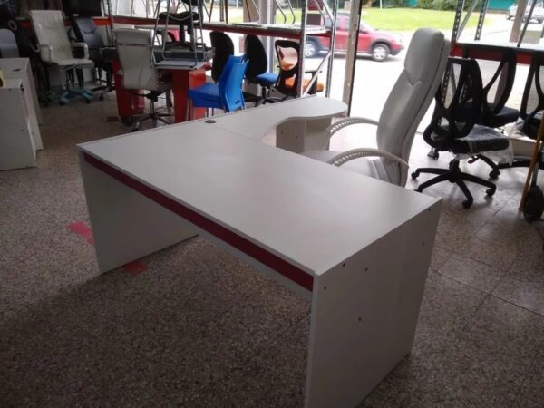 D_714143-MLA46400044767_062021-F.jpg Escritorio En L, Puesto De Trabajo Derecho Cod. 913 Modern