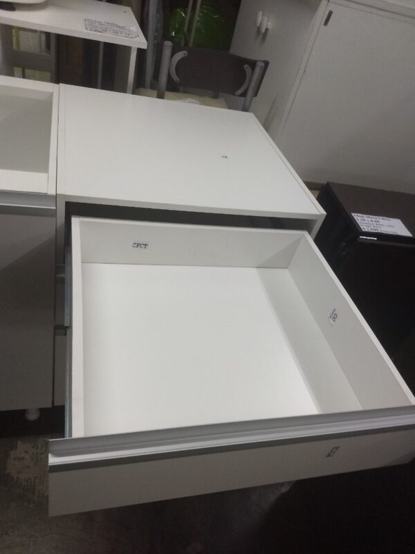 D_723846-MLA28200503208_092018-F.jpg Modulo Complemento Bajo Mesada 3 Cajones 60 X 85 X 60. Alumn