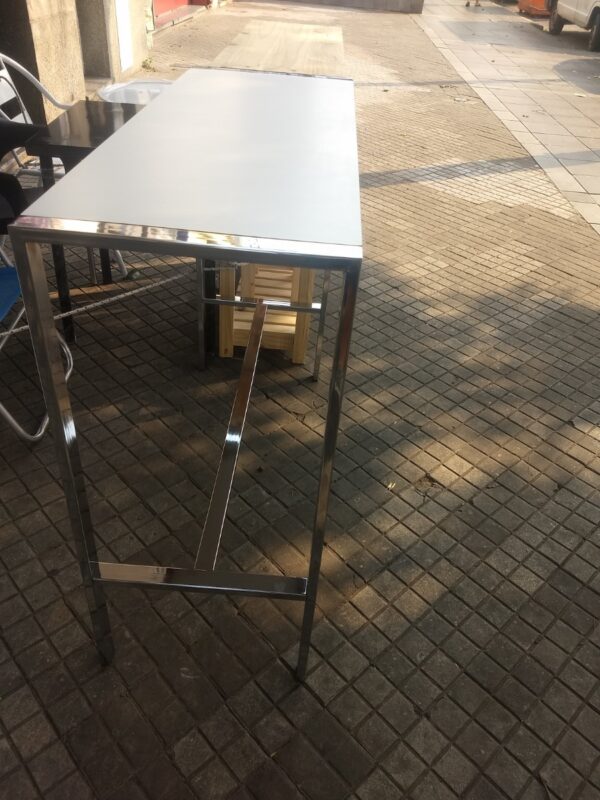 Mesa Barra Desayunador. Tapa Melamina Base Cromada 120 X 45.