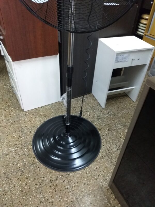 D_748176-MLA33082938510_122019-F.jpg Ventilador Industrial 26 Paletas Metálicas- De Pie