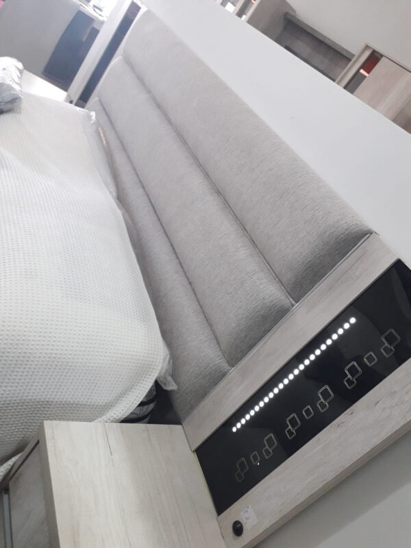 Respaldo P Sommier Tapizado- C Luz Led Y Vidrio Grabado Niza