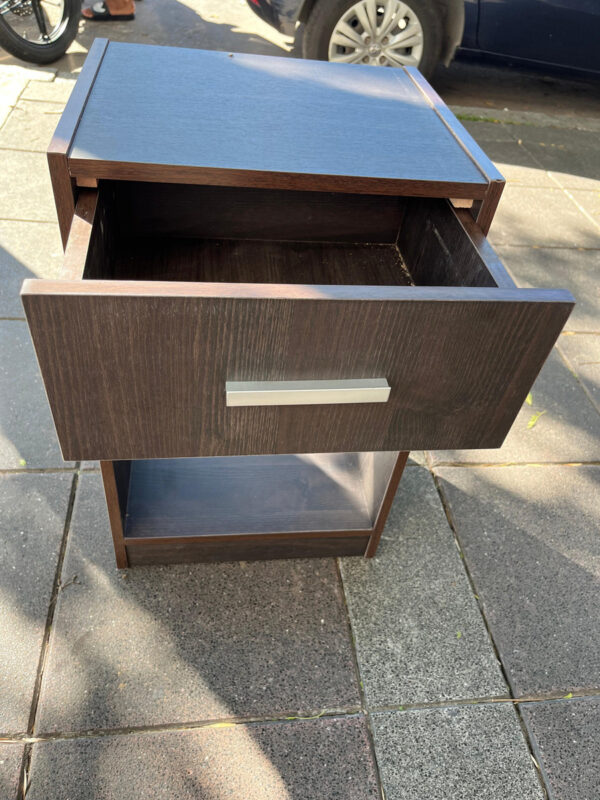 Mesa De Luz. 1 Cajon, 1 Estante- 60 X 38 X 34- Melamina