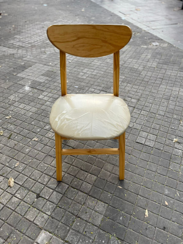 Juego De 6 Sillas Norway. Respaldo Curvo- Pino Lustrado