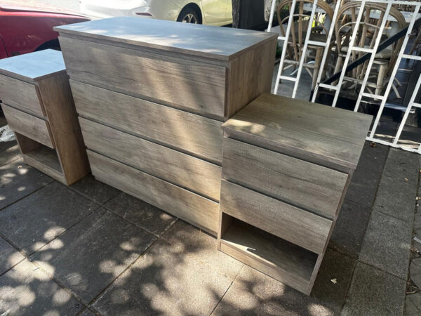 Comoda 4 Cajones + 2 Mesas De Luz 2 Cajones Nebraska Gris