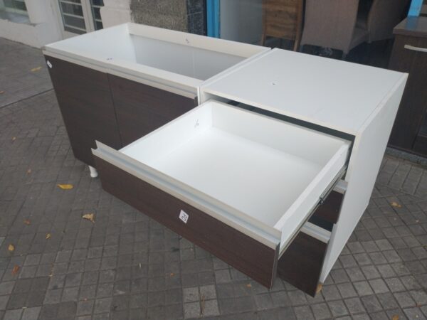 Bajo Mesada 2 Puertas, 3 Cajones. 160- 58- 82. Perfil Jb 160