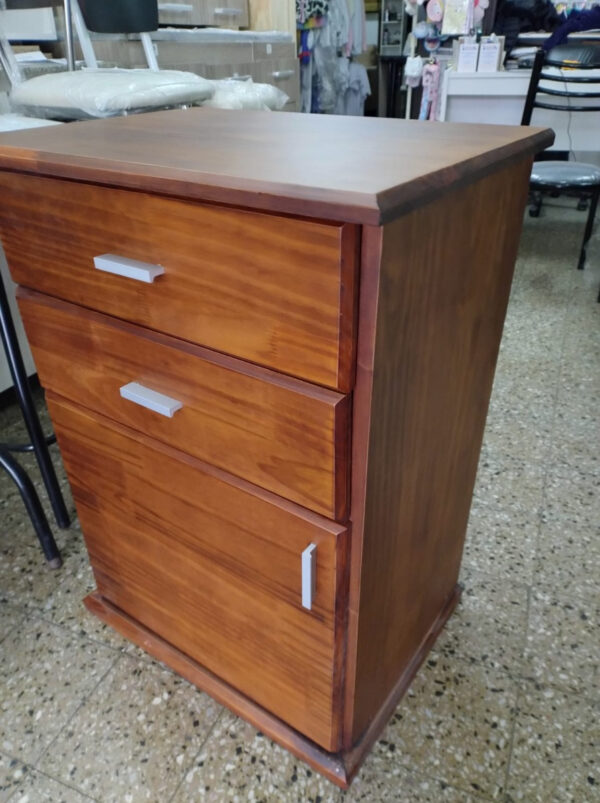 D_835328-MLA70907672757_082023-F.jpg Mesa De Luz- Corpus- 2 Cajones 1 Puerta 77- 53- 42. Cod. 132