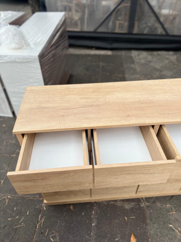 D_839484-MLA84816530471_052025-F.jpg Bahiut Vajillero Organizador 4 Puertas, 4 Caj. 1.40 X 0.89