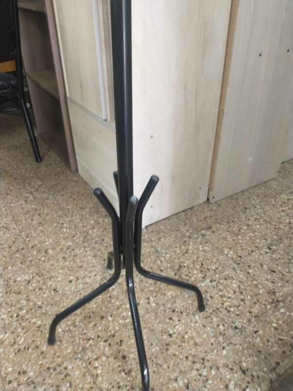 Perchero Paraguero D Pie.caño Pintado. 8 Lugares Para Colgar