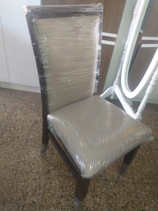 D_860246-MLA45537471771_042021-F.jpg Silla Cocina Comedor Guatambu Enrique Con Respaldo Tapizado.