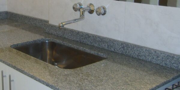 Mesada Marmol Granito. 120 X 60- Con Bacha Acero Inox.