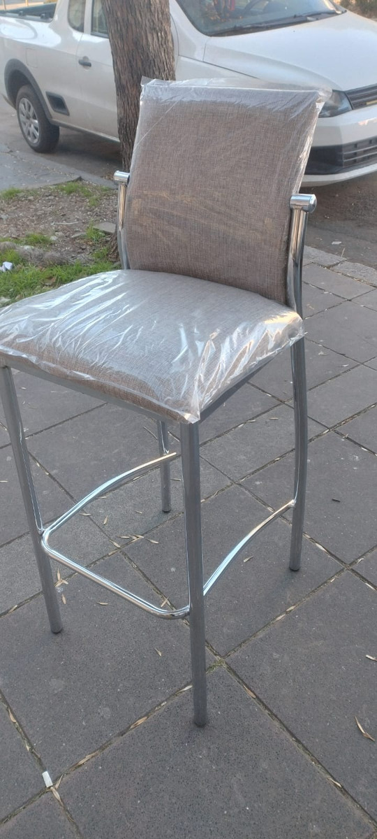 Banqueta Taburete Praga. Caño Cromado. Tapizadas En Cuerina