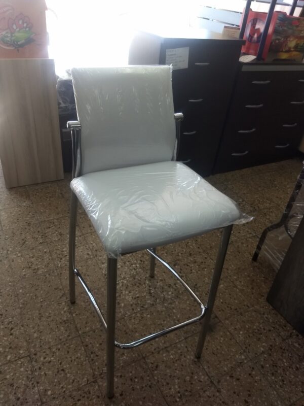 Banqueta Taburete Praga. Caño Cromado. Tapizadas En Cuerina