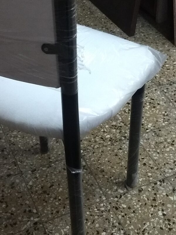 Sillas Caño Reforzado Lisboa Rt Con Respaldo Tapizado.