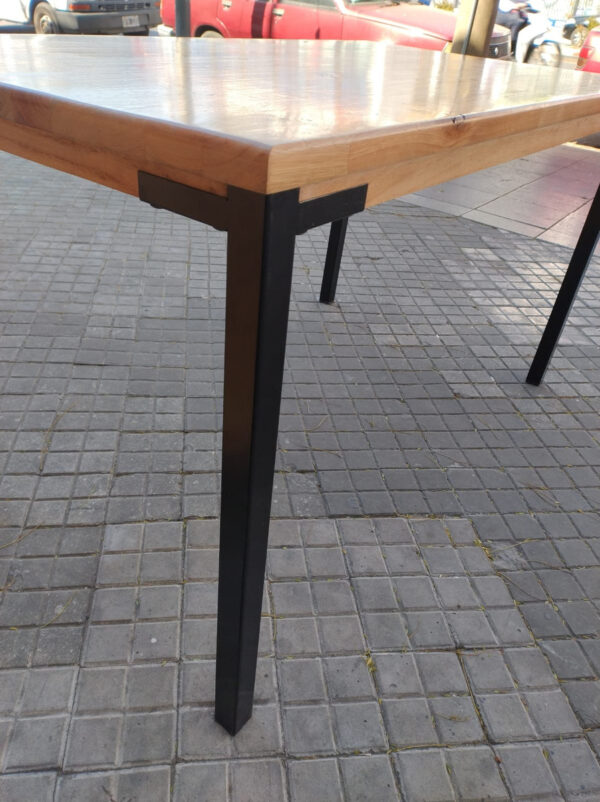 Mesa Cocina Comedor 1.40 X 80. Tapa Paraiso Base De Caño 4 P