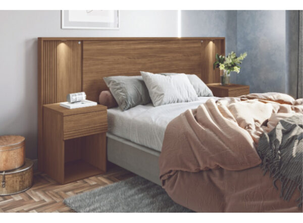 Respaldo De Sommier Queen Con Mesas De Luz Color Jatoba