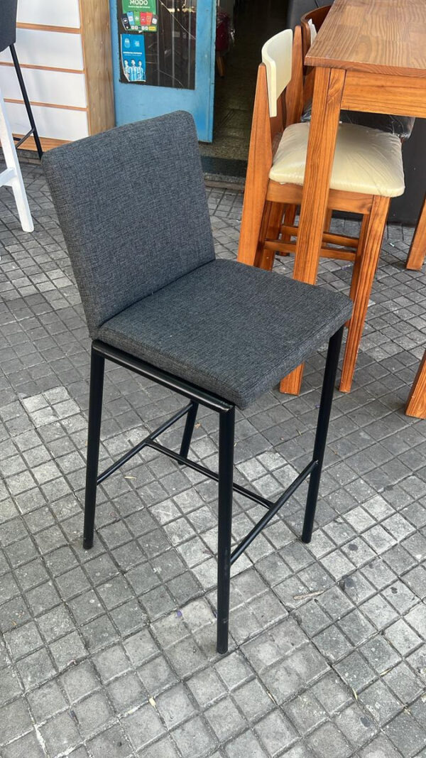 Banqueta Taburete Caño Pintado Asieno Y Resp. Tapiz. Modena