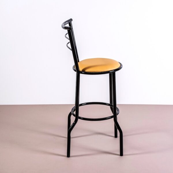 Taburete Banqueta Alta Con Respaldo De Caño. Caño Pintado