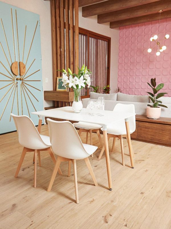 D_742197-MLU75513487376_042024-F.jpg Set De 4 Sillas Eames Tulip White Marrón Claro Blanco