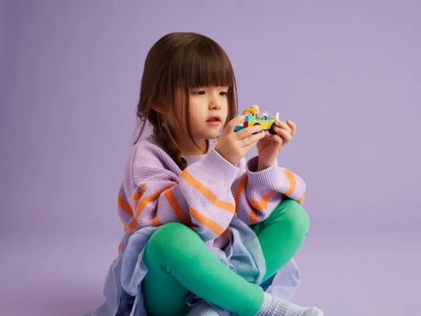 D_727282-MLA82891706448_032025-F.jpg Baño Y Aseo Móvil Para Perros Lego Friends 42635, 60 Piezas