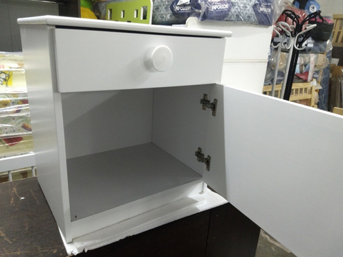 D_717813-MLA32689720892_102019-O.jpg Mesa De Luz Elegante Infantil -mdf Laqueado 1 Cajon 1 Pta