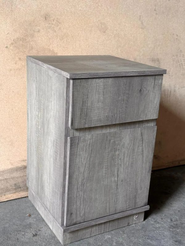 Mesa De Luz Para Sommier, 1 Cajon, 1 Puerta- 38 X 61 X 38