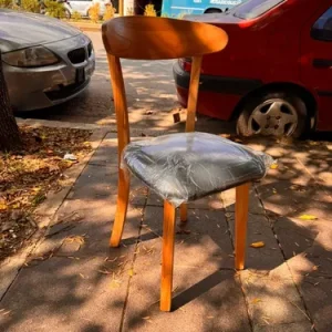 Juego De 6 Sillas Engel. Madera Paraiso Tapizado En Cuerina