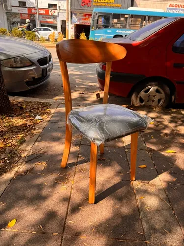 Juego De 6 Sillas Engel. Madera Paraiso Tapizado En Cuerina