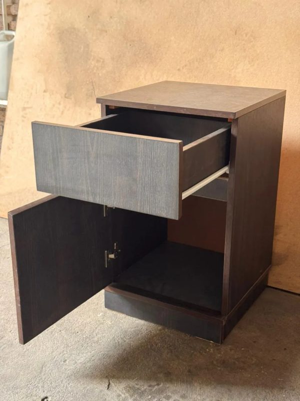 Mesa De Luz Para Sommier, 1 Cajon, 1 Puerta- 38 X 61 X 38