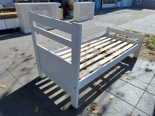 Cama 1 Plaza 0.80 Mts- Pino Lustrado- Cod. 202- Pacifico