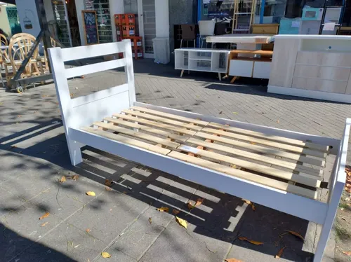 Cama 1 Plaza 0.80 Mts- Pino Lustrado- Cod. 202- Pacifico