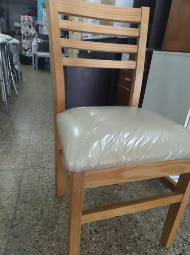 D_877978-MLA72767248267_112023-O.jpg Juego D 6 Sillas Corpus Asiento Tapiz. Respaldo Madercod 350