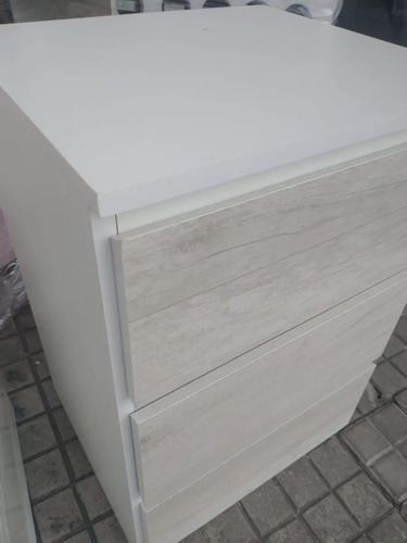 D_917497-MLA50450956472_062022-O.jpg Mesa De Luz Para Sommier- 3 Cajones Corred. Met 64 X 42 X 30