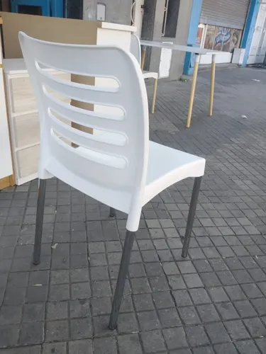 D_933073-MLA52238588344_112022-O.webp Silla Cocina Comedor. Casco Pvc- Patas De Cromada- Ambar