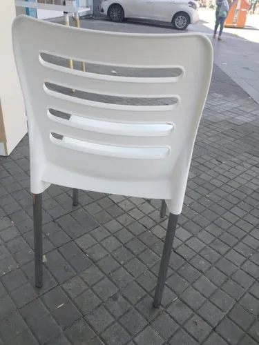 D_946204-MLA52238514801_112022-O.webp Silla Cocina Comedor. Casco Pvc- Patas De Cromada- Ambar
