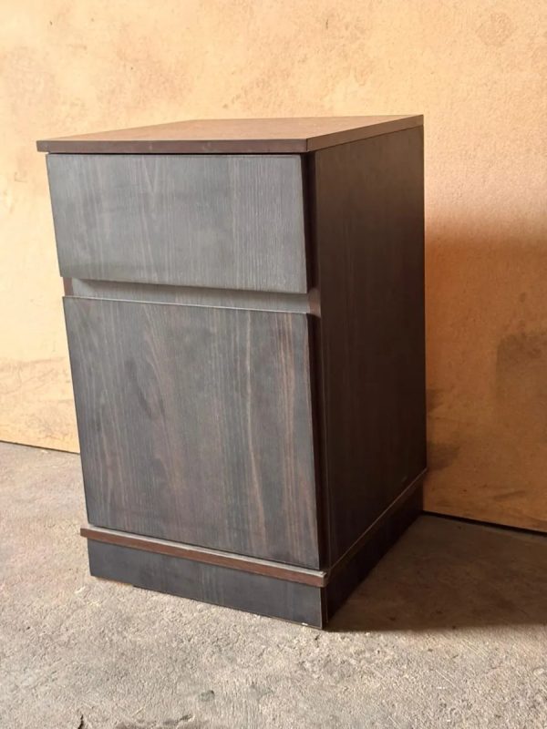 Mesa De Luz Para Sommier, 1 Cajon, 1 Puerta- 38 X 61 X 38