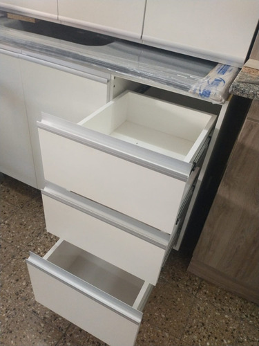 Bajo Mesada 2 Puertas, 3 Cajones. 120 X 85 X 60. Jb 120