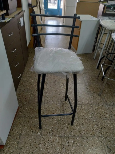 D_973233-MLA54382346987_032023-O.jpg Banqueta Taburete Alto. Con Respaldo De Caño Y Asiento Tapiz