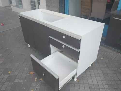Bajo Mesada 2 Puertas, 3 Cajones. 160- 58- 82. Perfil Jb 160