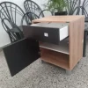 Mesa De Luz 1 Puerta, 1 Cajon. Sistema Push. Cod. 6426