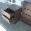 D_976992-MLA48319711766_112021-O.jpg Combo Comoda Chiffonier 4 Cajones, 1 Puerta + 2 Mesas De Luz